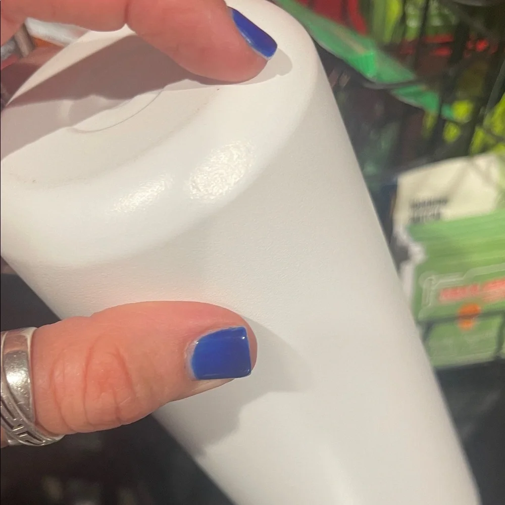 lululemon athletica White Insulated Bottle - Picture 6 of 8